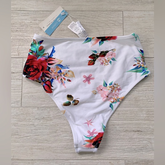 NWT Cupshe bikini bottoms medium - Picture 4 of 4
